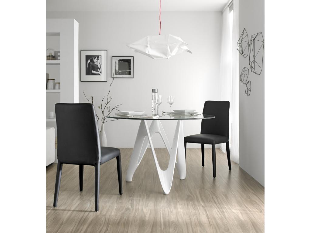 Sunmeub round designer table with red lacquered fiberglass finish - Dimensions: D 140 x H 76 cm 28844UTVR