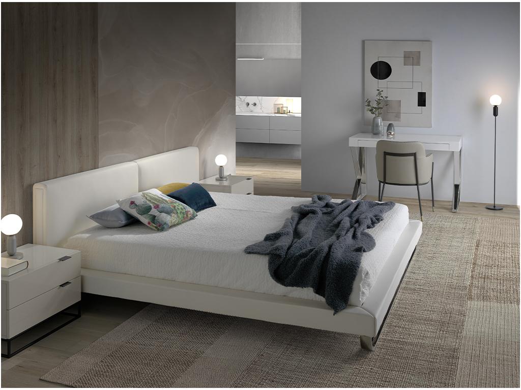 Léo-Sunmeub 40 49656VMHC chair in beige faux leather and eco-leather with steel legs